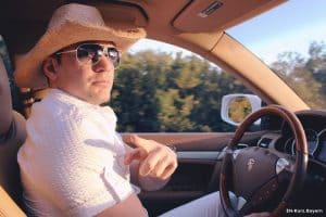 driving-1096517_960_720